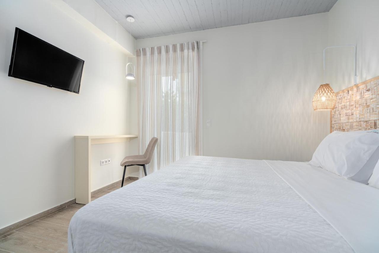 Vrahati Costa Vasia Boutique Apartments מראה חיצוני תמונה